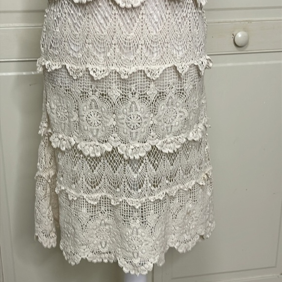 Solitaire Women White/Cream Sleeveless Tiered Crochet Coverup Size Medium - Picture 3 of 8